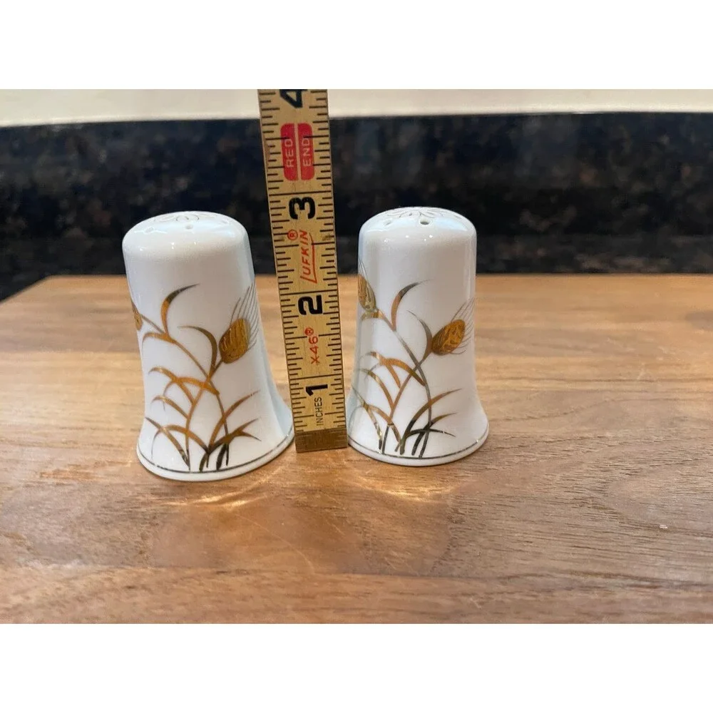 Vintage Lefton Gold Wheat Salt and Pepper Shakers set a